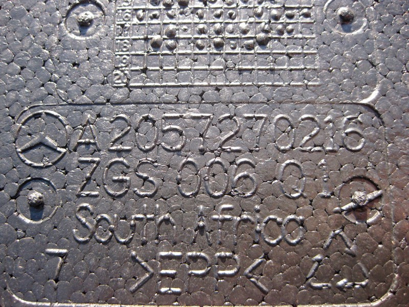 Mercedes-Benz  A2057270216 Пінопластовий ущільнювач внизу передніх правих дверей передня частина C-Class W205 Одеса - фото 3