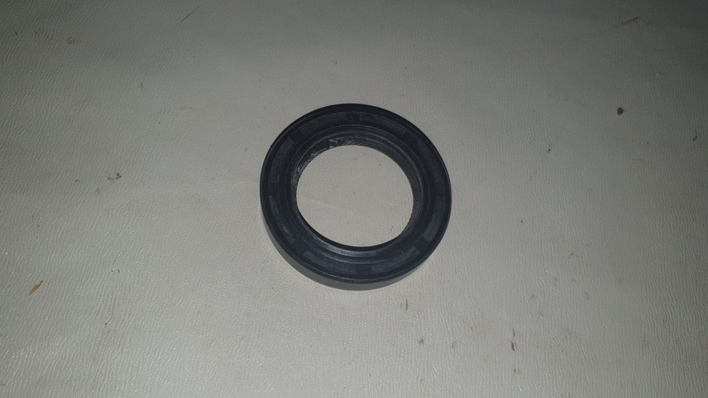 Сальник КПП задний Богдан (21 шлицов). Харьков - изображение 1