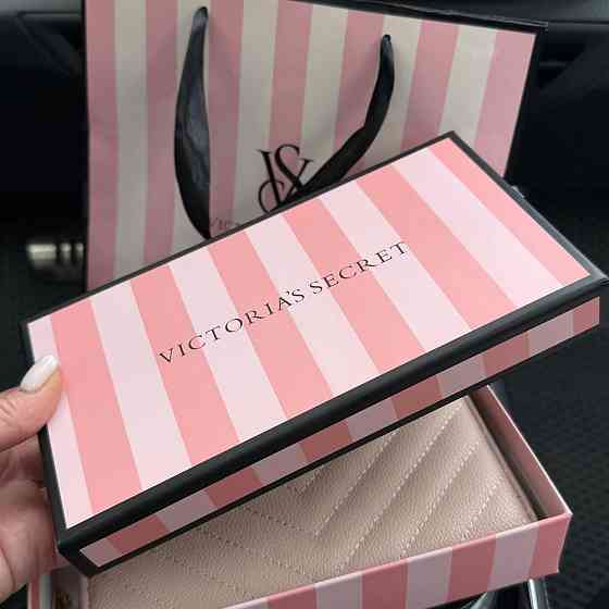 Женский кошелек на молнии Victoria`s Secret (978-2) Киев