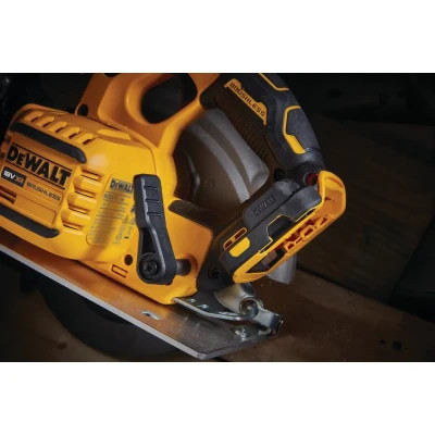 Дисковая пила DeWALT 18V XR Li-lon FLEXVOLT ADVANTAGE, диск 190х30 мм, TSTAK (без АКБ и ЗУ) (DCS573NT) Винница - изображение 6