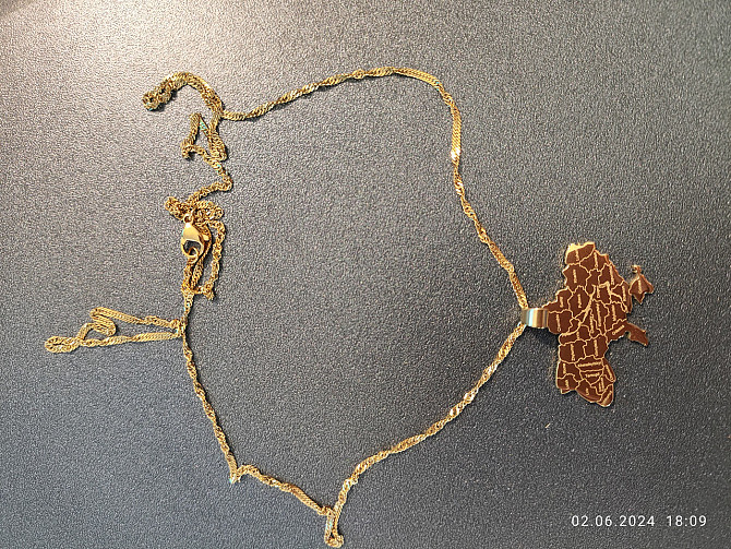 Кулон з ланцюжком 