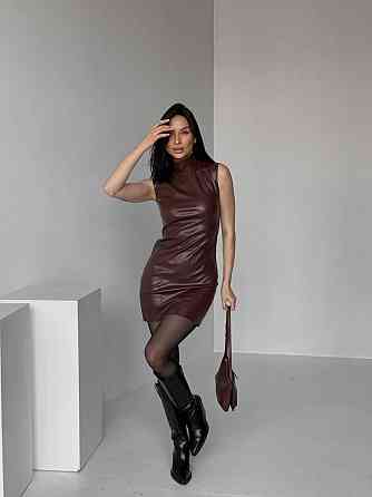 Женское базовое мини платье из эко кожи Одесса