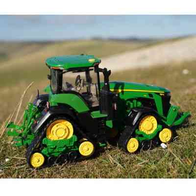 Спецтехніка Britains Трактор John Deere 8RX 410, 1:32 (43249) Вінниця