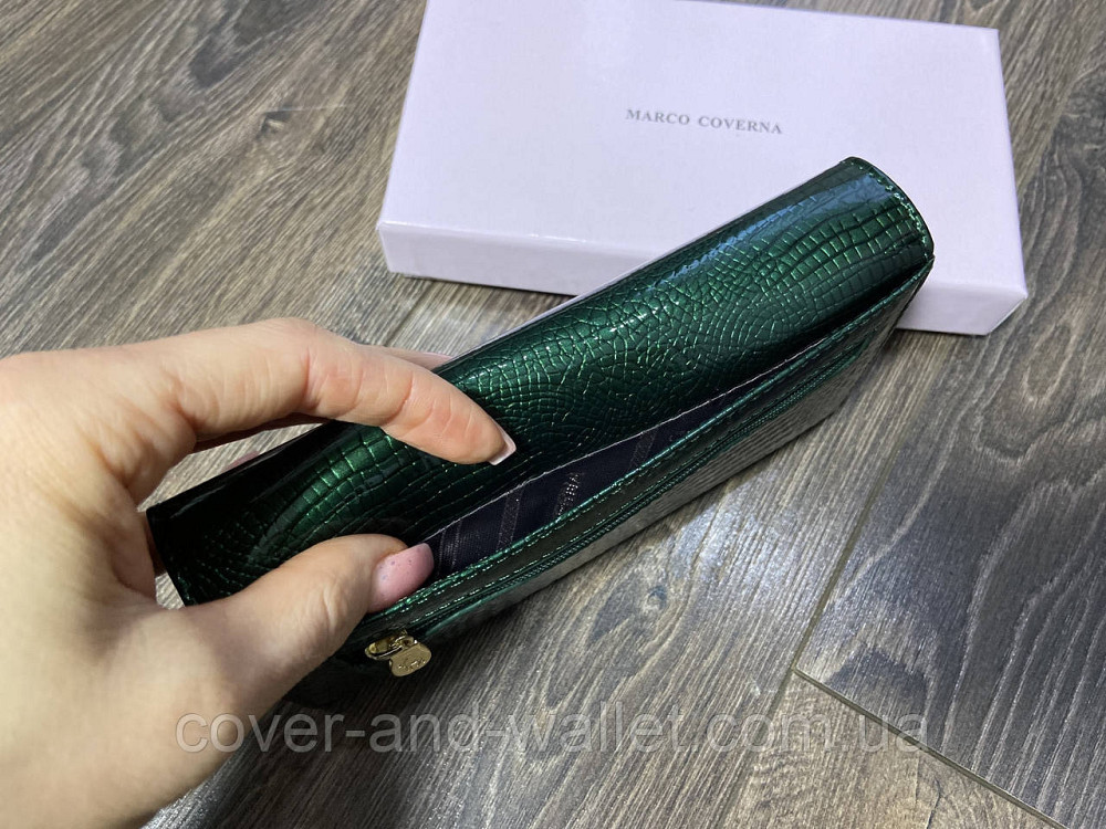 Лаковий зелений жіночий гаманець на магнітах з натуральної шкіри Marco Coverna MC-403-6061 Київ - фото 7
