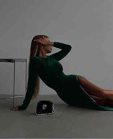 Женское привлекательное романтическое платье бархат (Турция) смарагдовий, 42/44 Одесса