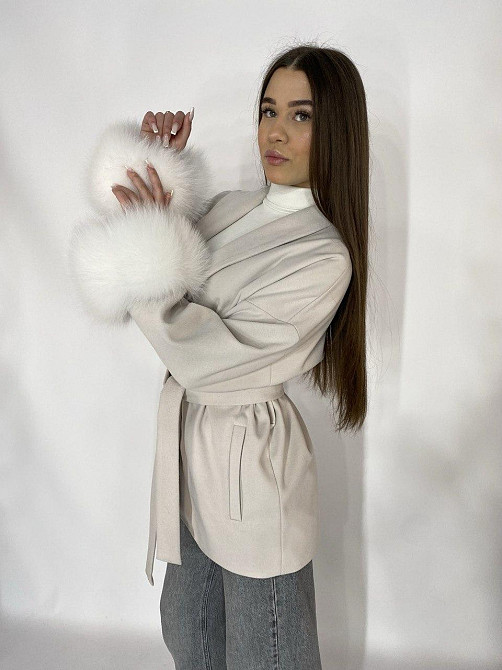 Стильне жіноче пальто з хутром Молочний, 3XL-4XL Харків - фото 5