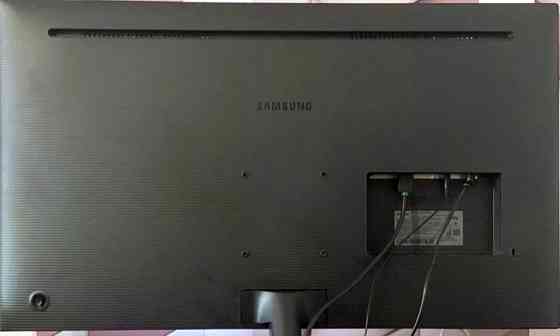 Монитор: Samsung 32