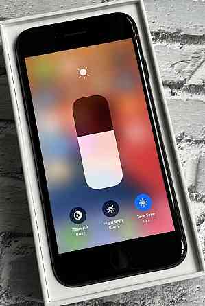 Айфон iPhone SE 2020 64GB Black Neverlock. Київ