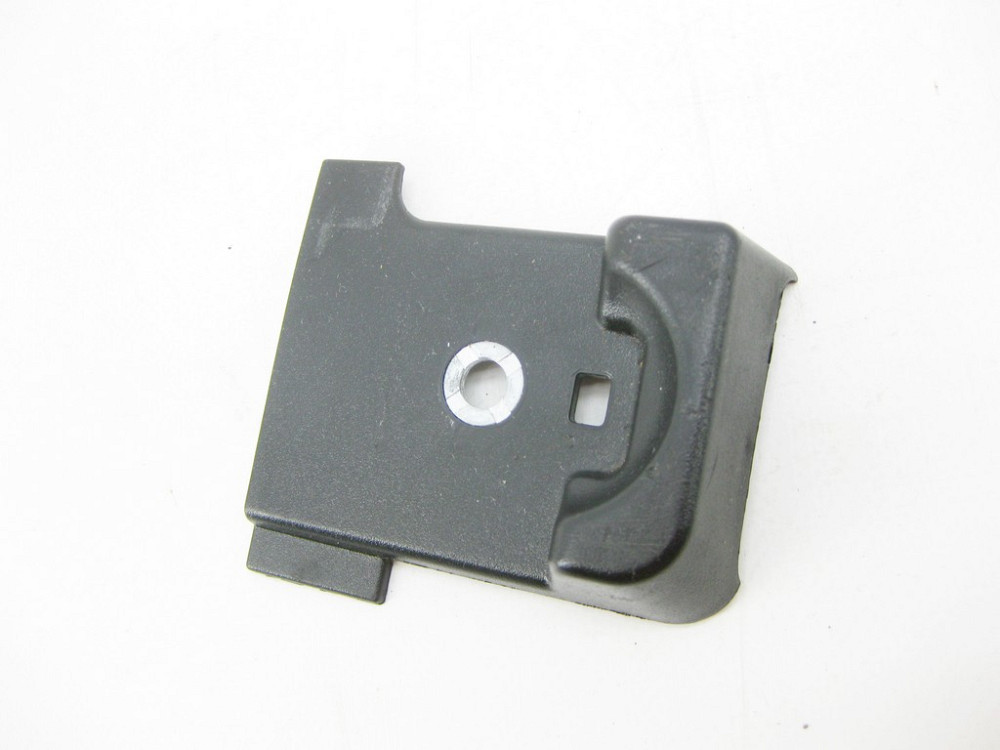 Mercedes-Benz  A1668600551 Накладка під петлею кріплення багажу ліва чорна GL/GLS X166 Одеса - фото 3