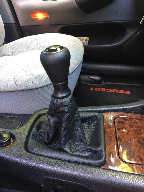 Чехол кулисы Кпп  кожаный Пежо партнер .Ситроен. Чехол КПП из натуральной кожи Peugeot Partner Киев - изображение 1