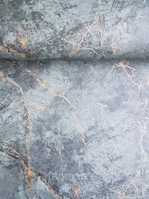 Обои виниловые на флизелине Grandeco Textured vibes 0.53x10 под камень мрамор зеленые изумрудные золотистые Киев - изображение 1