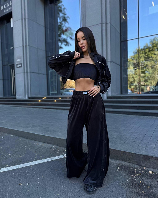 Жіночий теплий стильний костюм трійка з мʼякого велюру Одеса - фото 5