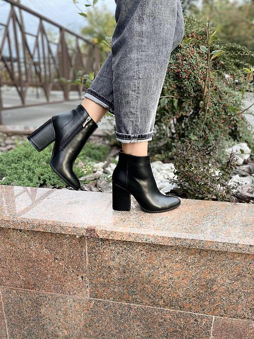Nivelle Черевики жіночі шкіряні на підборах демісезонні чорні на блискавці 5563/9561-9549 / Чер Коломыя - изображение 7