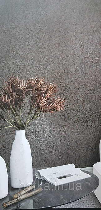 Шпалери вінілові на флізеліні Marburg Aura метрові маленькі квіти темне золото на темно-сірому структурні Київ - фото 1