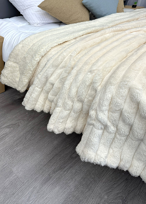 Плед 200х230 см (+-10см) на овчине 