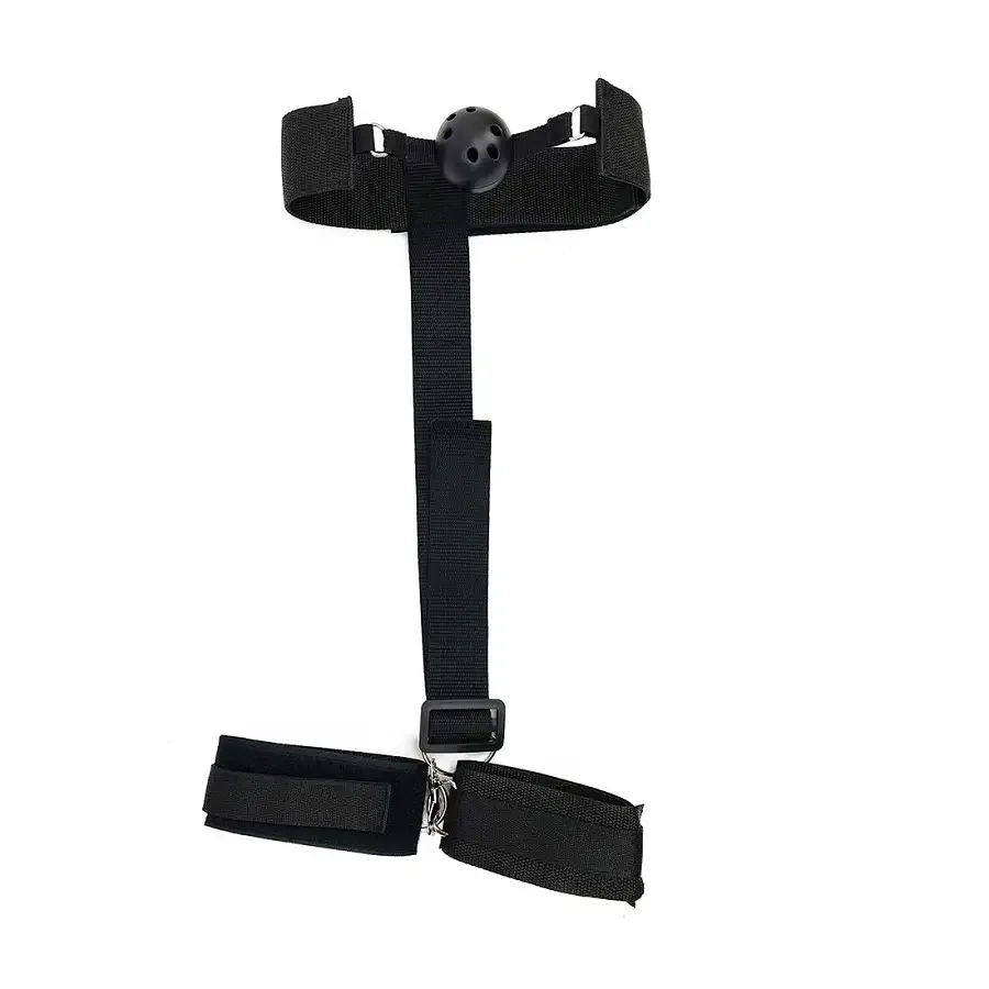 Кляп з пластиковою кулею та наручниками Art of Sex – Handcuffed Gag, чорний Львів - фото 3