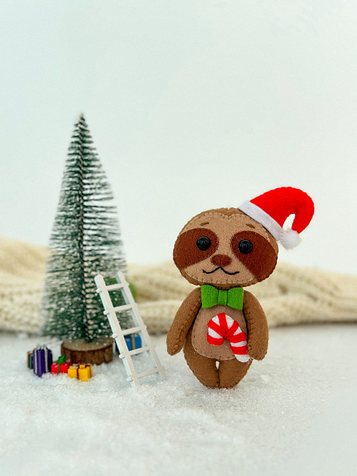 "Новорічна ялинкова прикраса з фетру ручної роботи - лінивець хлопчик" Київ - фото 7