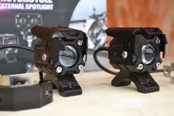 Додаткова світлодіодна LED-фара 35 Вт два режими світла (Дальній +Ближний Жовтий + Білий) Лінзована Рівне