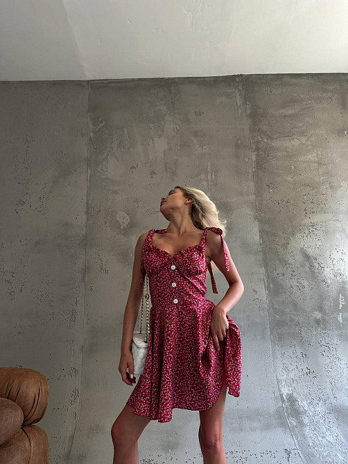 Жіночий романтичний мінікомбінезон у квітковий принт супер софт Червоний, 42/44 Одеса - фото 3