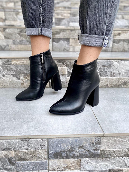 Nivelle Черевики жіночі NIVELLE чорні натуральна шкіра з хутром каблук 9.5см висота 10см 38р.39 Коломыя - изображение 7