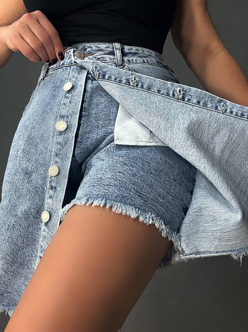 Шорти-спідниця жіночі Vanver 227 джинсові на гудзиках з бахромою блакитні, блакитний, 31, 31, 83 см, 112 см Київ - фото 2