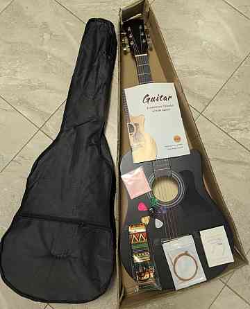 Акустична гітара + комплект для навчання. Харків