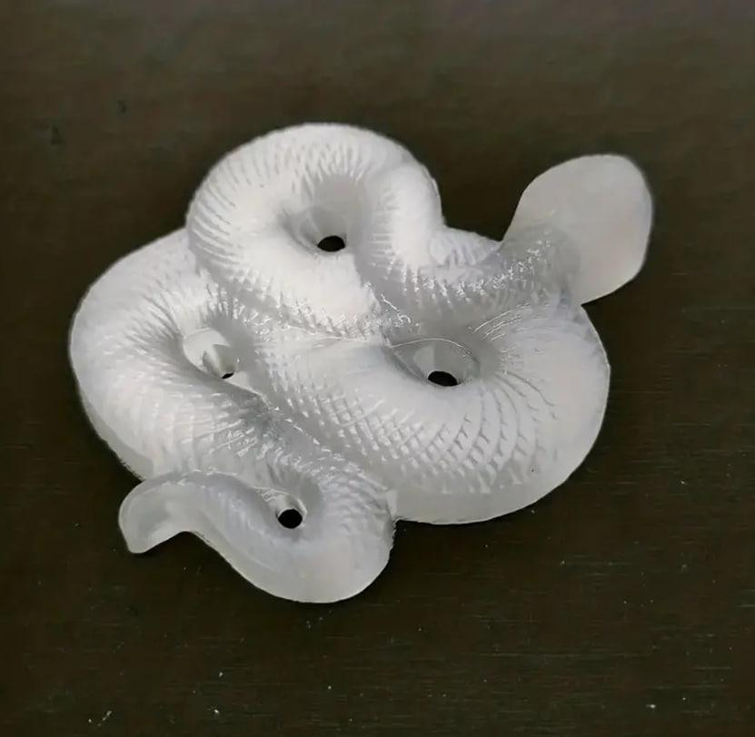 Фигурка змеи из натурального селенита, символ года 2025, змея из камня 5 см, талисман удачи и богатс Киев - изображение 2