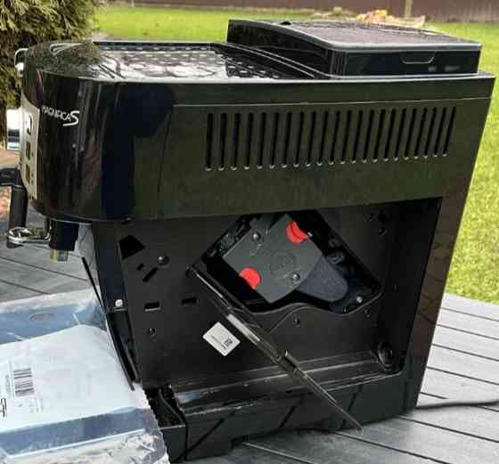 Кавоварка Delonghi Magnifica S. Київ