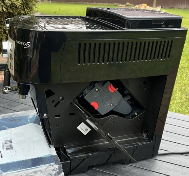 Кавоварка Delonghi Magnifica S. Київ - фото 1