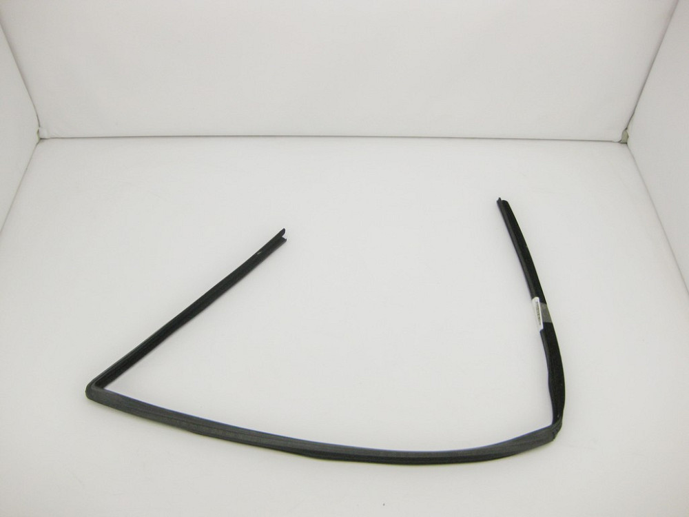 Mercedes-Benz  A2037250225 Ущільнювач опускного скла передніх правих дверей C-Class W203 Одеса - фото 2