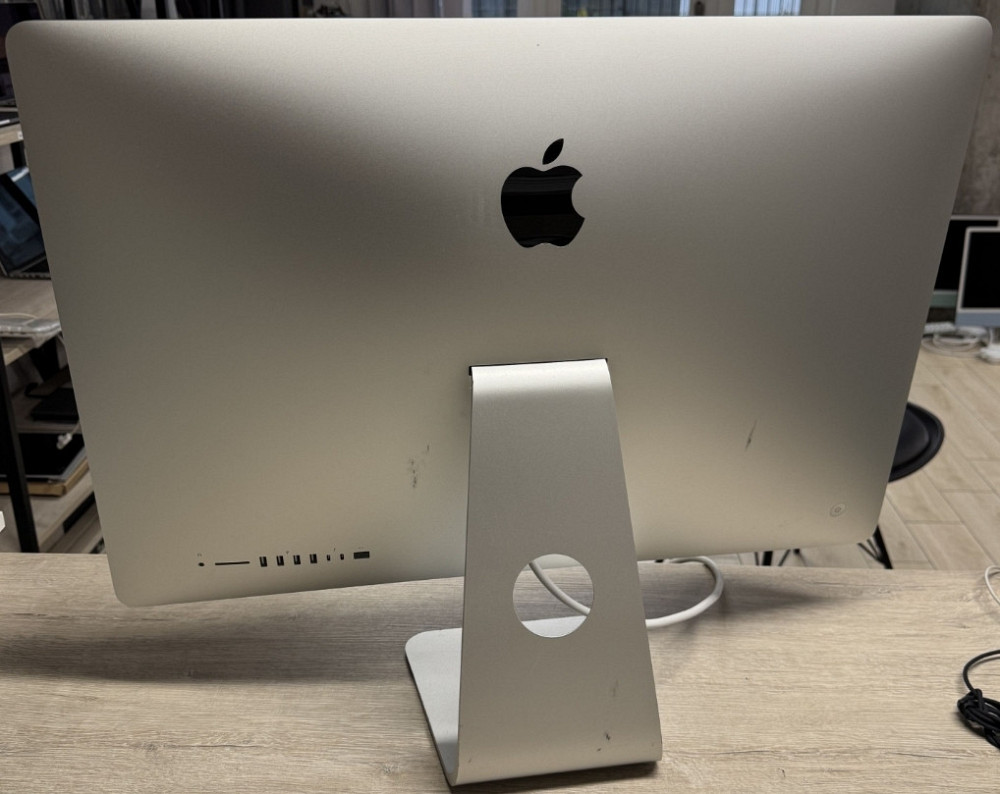 Apple iMac 27 5K 2020 i5 16GB RAM 256GB SSD AMD 4GB Киев - изображение 3