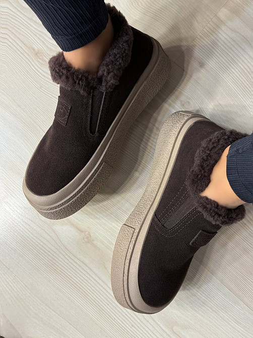 Ботинки женские Hengji 660-2 замшевые кеды на меху коричневые, 37, 23,5 см Киев - изображение 6