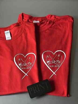 Парні футболки для хлопця і дівчини з датою річниці та власними ініціативами Чернівці