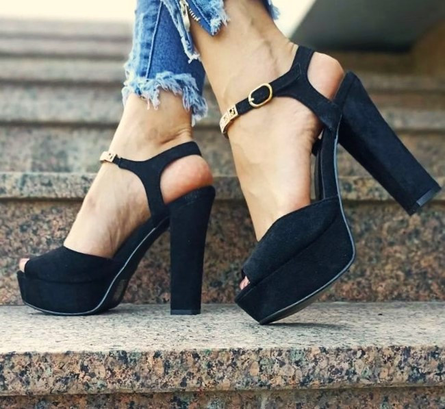 Жіночі Чорні Босоніжки на Каблуці Замшеві Модельні (розміри: 40) — 4-8 Дніпро - фото 4