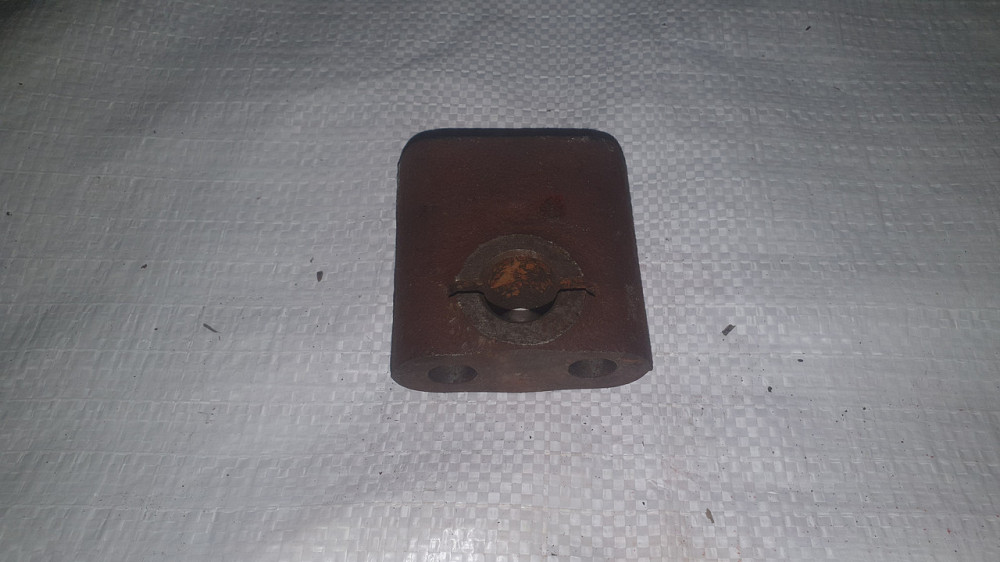 Стійка осі коромида к краю Д-240. 240-1007151-Б. СССР. Харків - фото 1