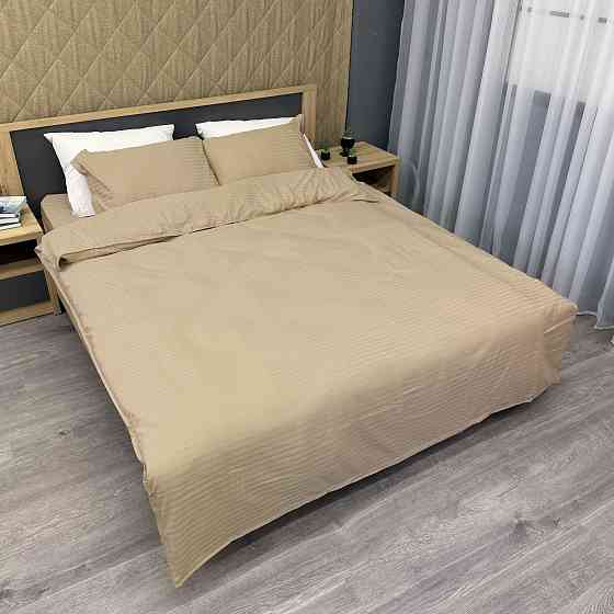 Комплект постельного белья Страйп-сатин Двуспальный 180х220 с простыней на резинке Бежевый (88-161) Киев