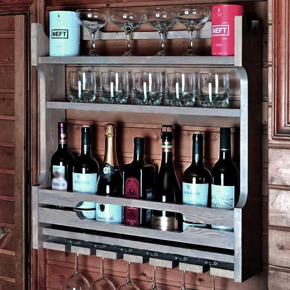 Настенная винная полка 