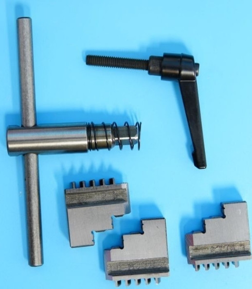 Трехкулачковый поворотный патрон для лазерной гравировки круглых предметов. Харьков - изображение 5