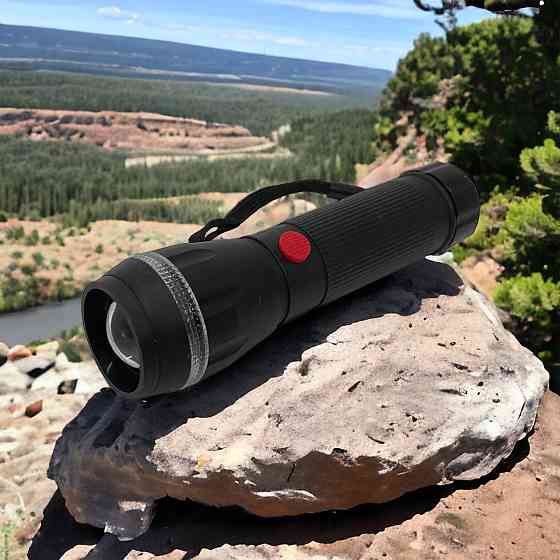 Фонарь уличный ручной, Алюминиевый фонарь 18650 Удобный ручной Армейские тактические фонари IT-44 Ивано-Франковск