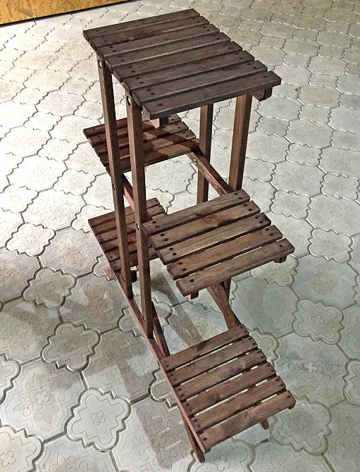 Подставка для цветов 