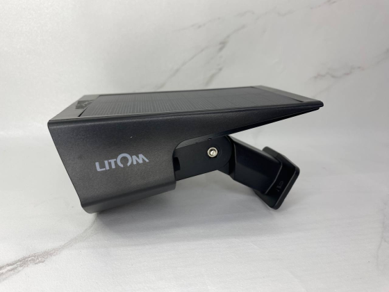 Ландшафтні сонячні прожектори LITOM (12 LED): автономне освітлення, два режими, захист IP67 (Б/В) Київ