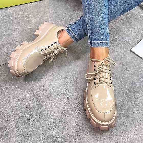 Жіночі лакові Бежеві Броги Туфлі Оксфорди на Танкетці Шкіряні Мокасини (розміри: 36,37,38,39,40,41) Дніпро