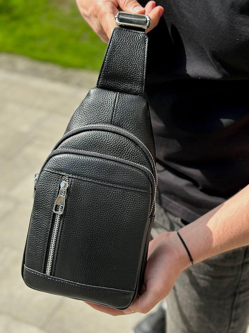 Стильная мужская сумка - бананка, слинг нагрудная из натуральной кожи на молнии чёрная TIDING BAG Киев - изображение 4