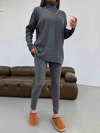 Женский прогулочный оверсайз костюм: свитер в рубчик оверсайз и лосины с эффектом утяжки вязка Графит Одесса