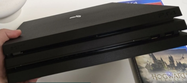 Приставка Sony PlayStation PS4 Pro +2game. Киев - изображение 2