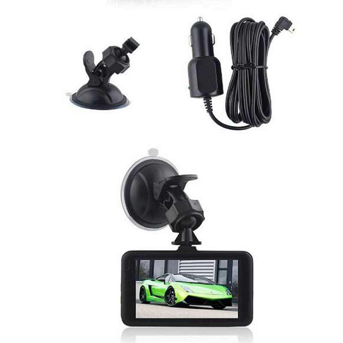 Автомобильный видеорегистратор DVR 626 экран 3