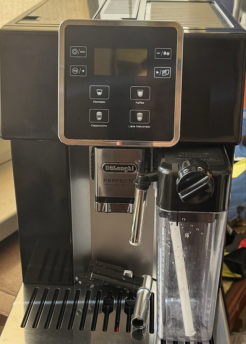 Кавомашина Delonghi Perfecta Evo!! Київ - фото 5