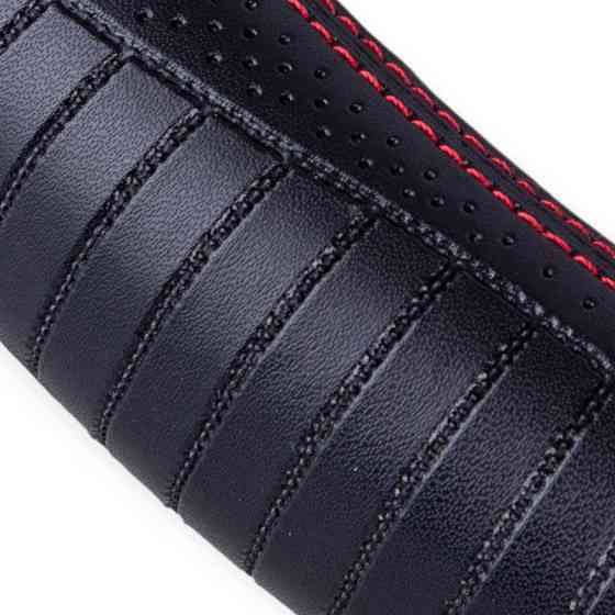Чохол m шкіра (37 – 39 см) чорний перфор. вставка, рефлений, один шов, біла основа керма Мукачево
