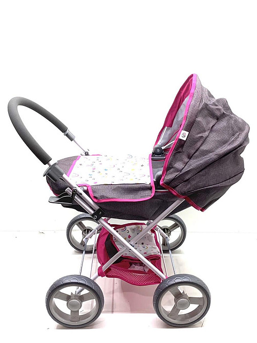 Коляска для ляльки FiVEoNiNE 38 х 56 х 65 см з сумкою та кошиком Сіра з рожевим (T725021) Чернігів - фото 2