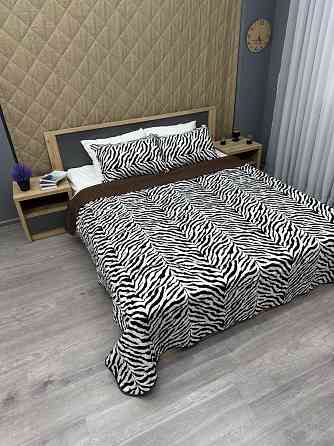 Покривало двостороннє з хутром 200x220 (+-10 см) і 2 наволочки колір чорно-білий з коричневим (85-165) Київ